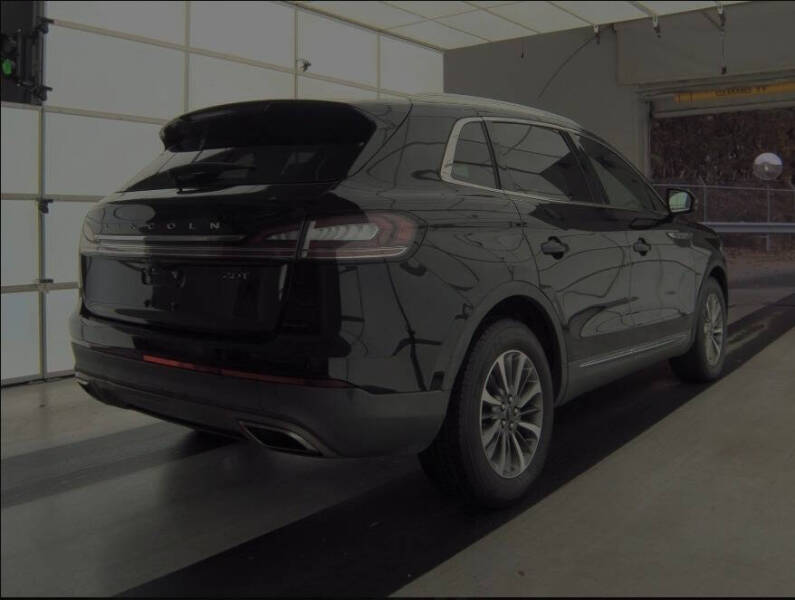 2019 Lincoln Nautilus Select