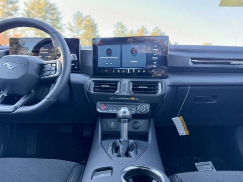 2025 Ford Mustang EcoBoost