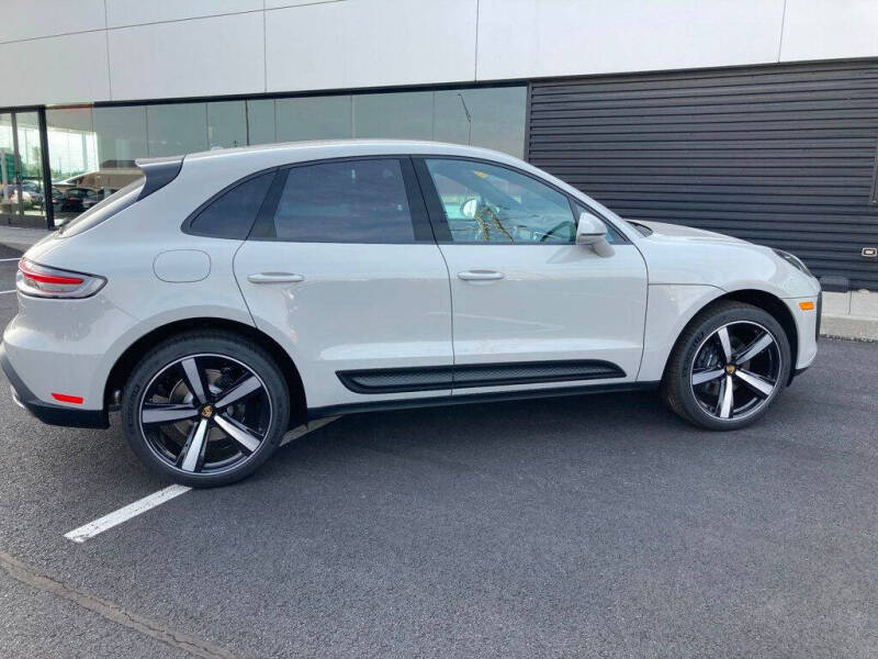 2024 Porsche Macan