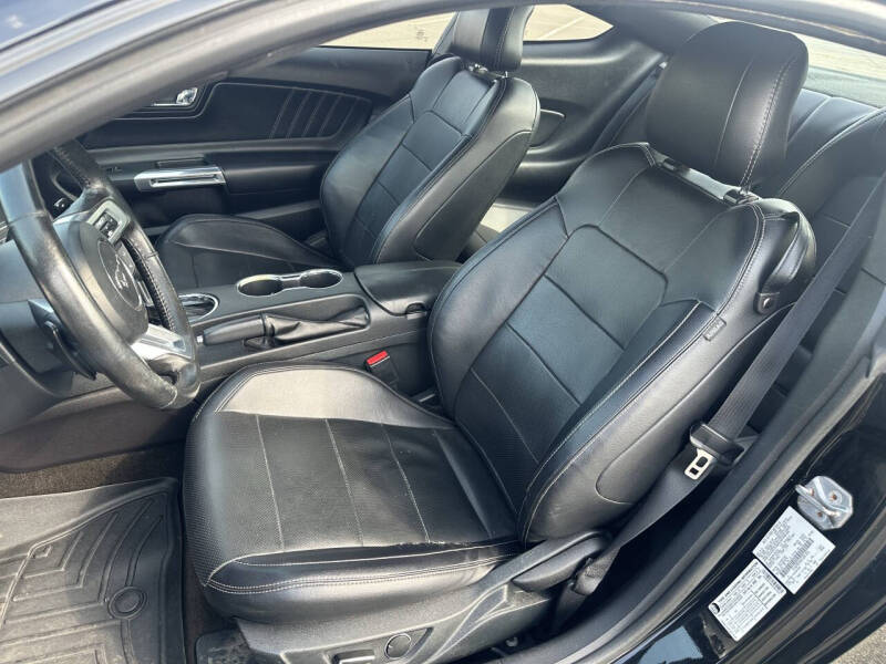 2016 Ford Mustang EcoBoost Premium