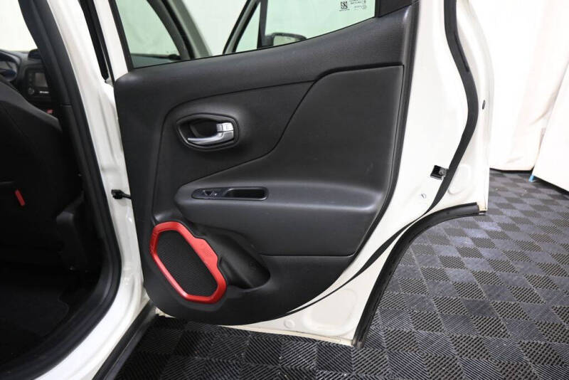 2015 Jeep Renegade Trailhawk