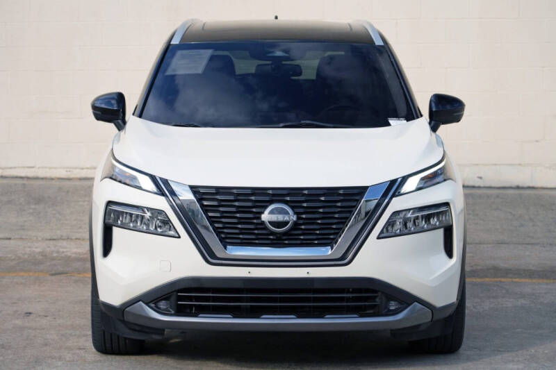 2022 Nissan Rogue SL