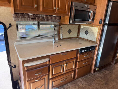 2012 Freightliner XCS Chassis