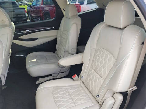 2022 Buick Enclave Avenir