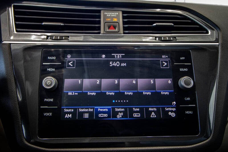 2022 Volkswagen Tiguan SE