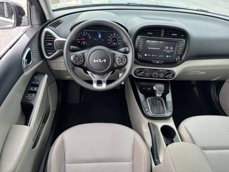 2022 Kia Soul LX