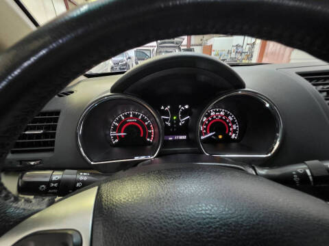 2011 Toyota Highlander SE