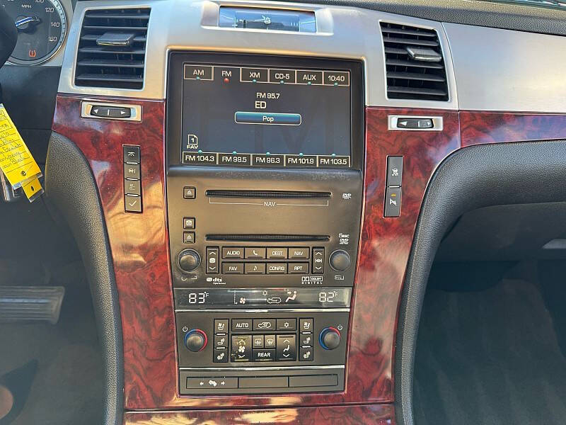 2010 Cadillac Escalade Luxury