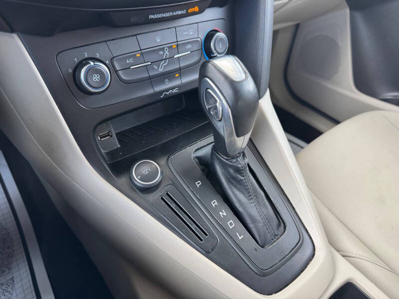 2015 Ford Focus SE