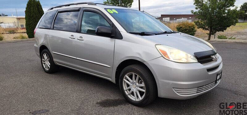 2004 Toyota Sienna LE 7 Passenger