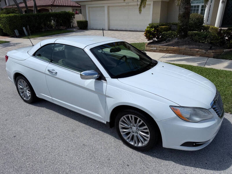 2011 Chrysler 200 Limited