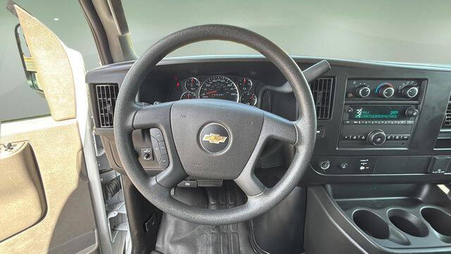 2024 Chevrolet Express 2500