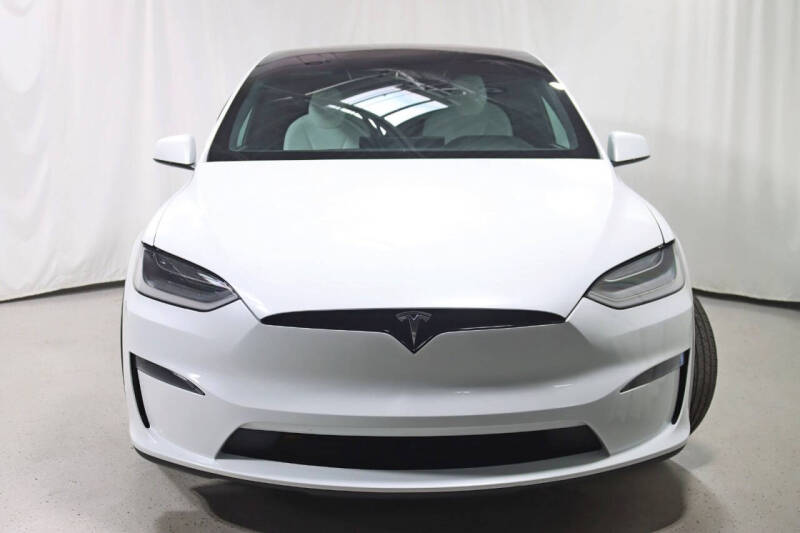 2023 Tesla Model X Standard Range