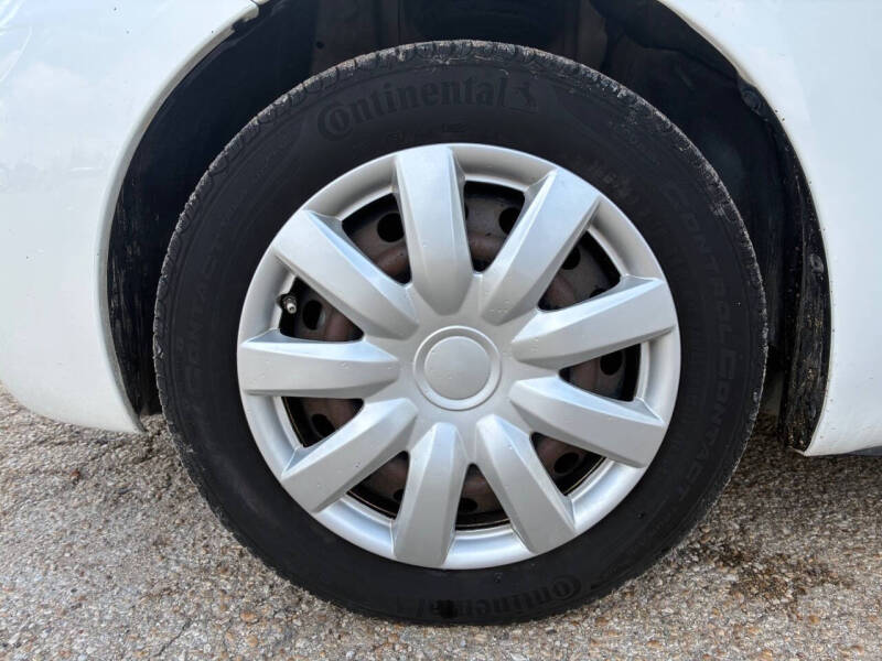 2011 Toyota Yaris