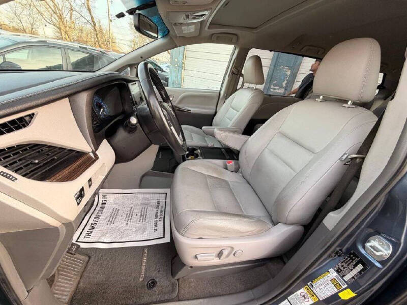 2017 Toyota Sienna
