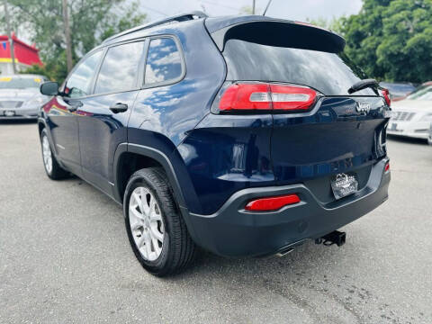 2016 Jeep Cherokee Sport