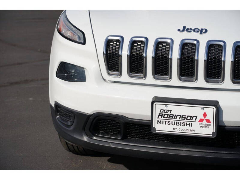 2017 Jeep Cherokee Sport