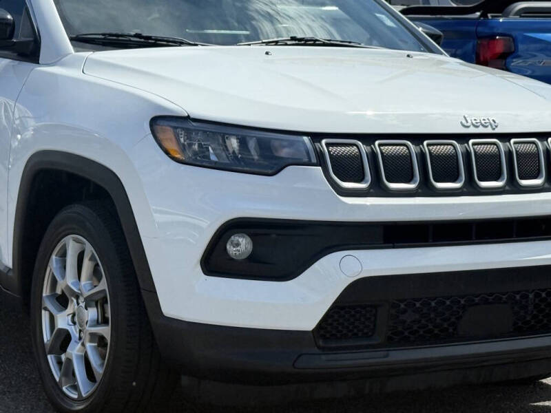 2022 Jeep Compass Latitude Lux