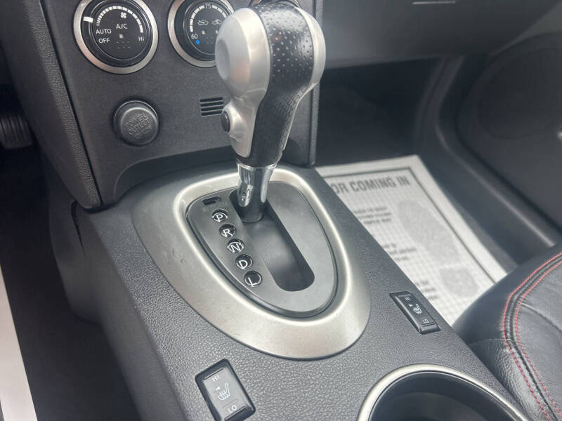 2011 Nissan Rogue SV