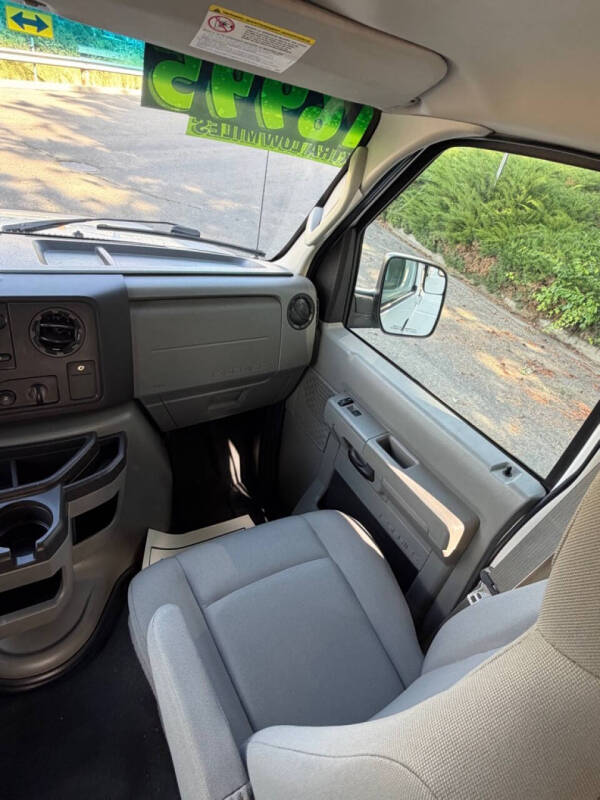 2014 Ford E-Series E-150