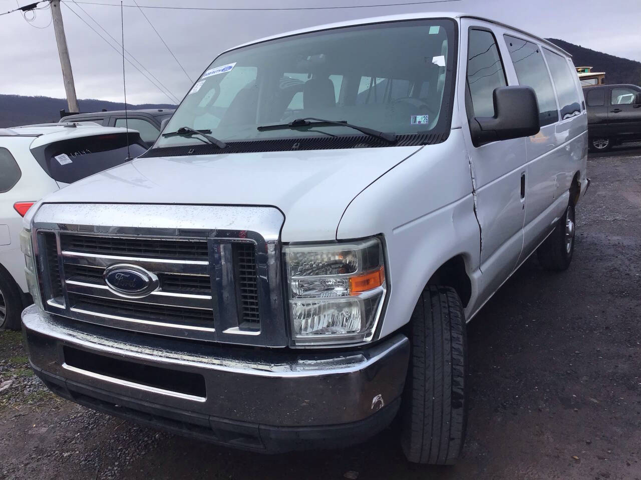 White 2012 Ford E-Series E-350 SD XLT E-350 SD XLT 3dr Extended Passenger Van 3