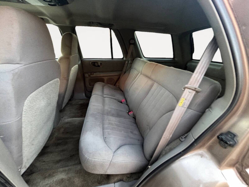 2004 Chevrolet Blazer LS