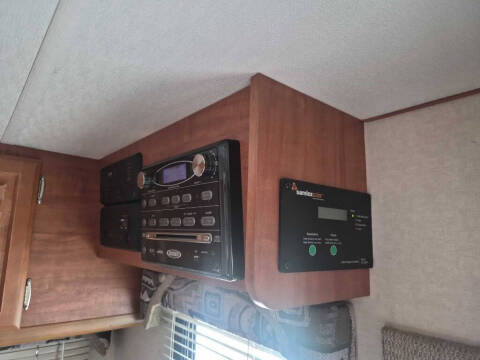2009 Lance 971