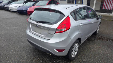 2011 Ford Fiesta SE