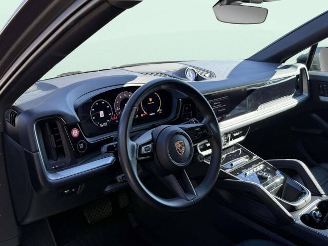 2024 Porsche Cayenne Coupe