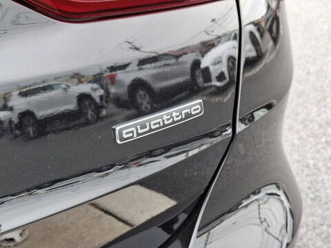 2022 Audi Q3 quattro S line Premium 45 TFSI