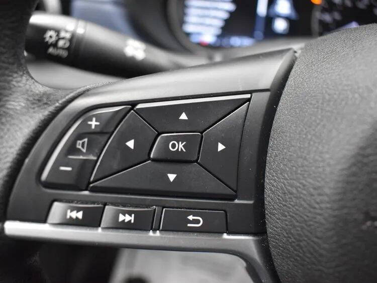 2023 Nissan Versa SV