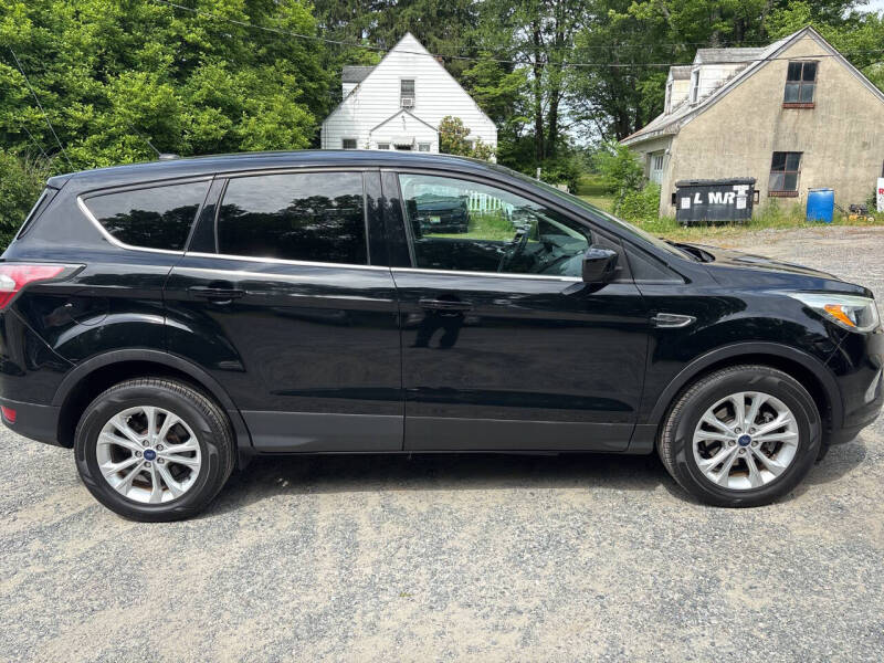 2017 Ford Escape SE - Photo 6
