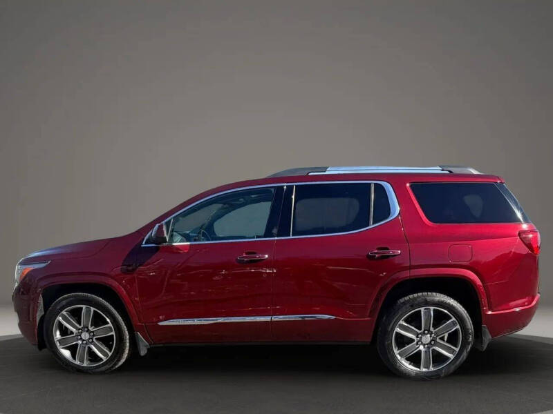 2017 GMC Acadia Denali
