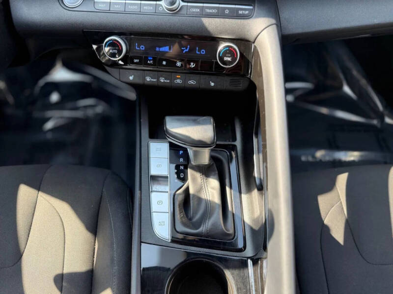 2023 Hyundai Elantra