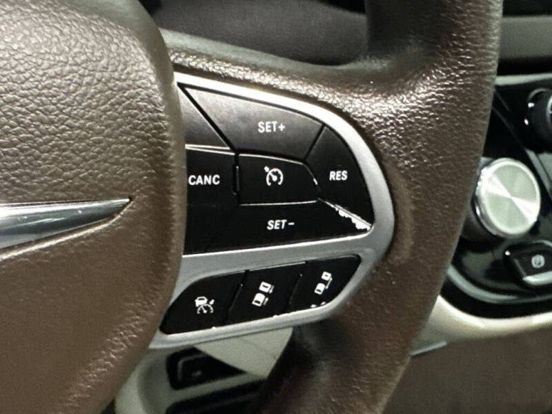 2020 Chrysler Pacifica Touring
