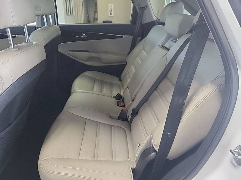 2020 Kia Sorento EX V6