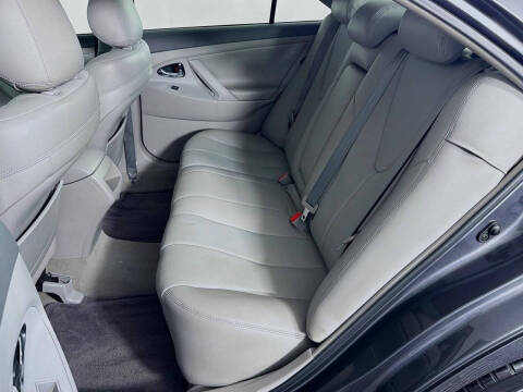 2011 Toyota Camry LE