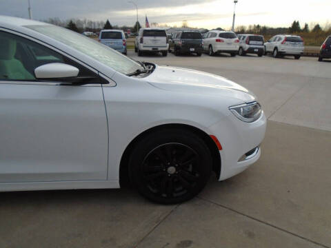 2016 Chrysler 200 Limited