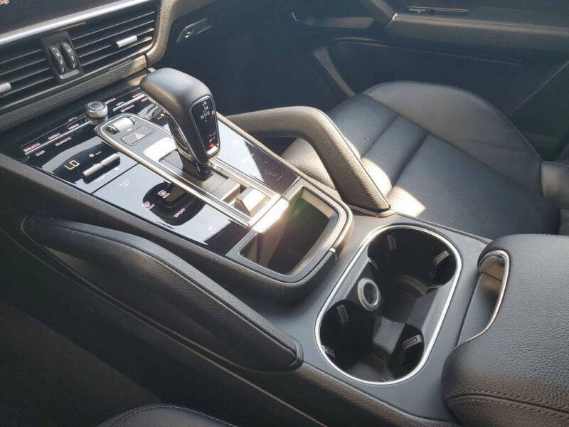 2022 Porsche Cayenne