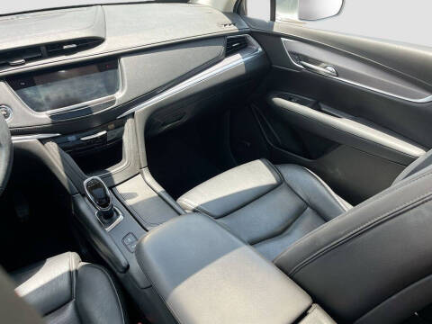 2018 Cadillac XT5 Premium Luxury