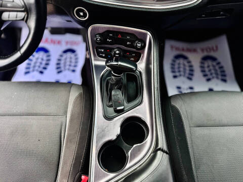 2016 Dodge Challenger SXT Plus