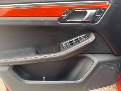 2025 Porsche Macan GTS