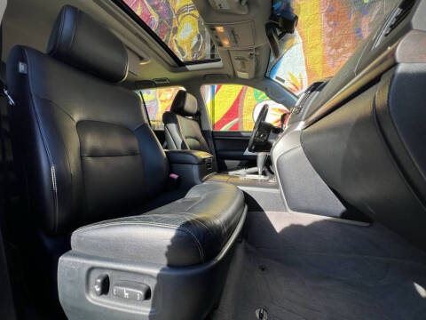 2013 Toyota Land Cruiser