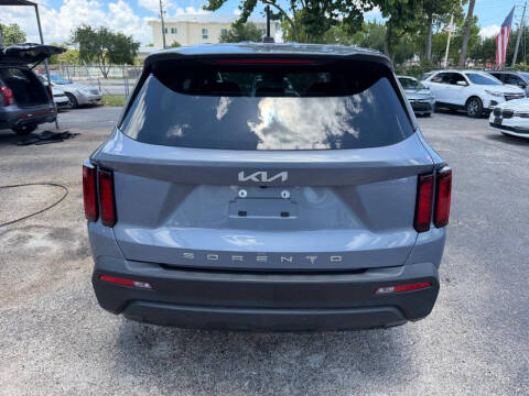 2022 Kia Sorento LX