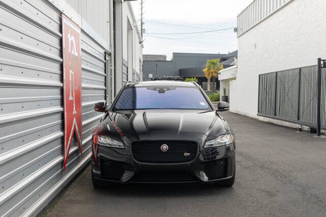 2018 Jaguar XF Sportbrake 39