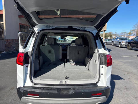 2017 GMC Acadia SLT-1