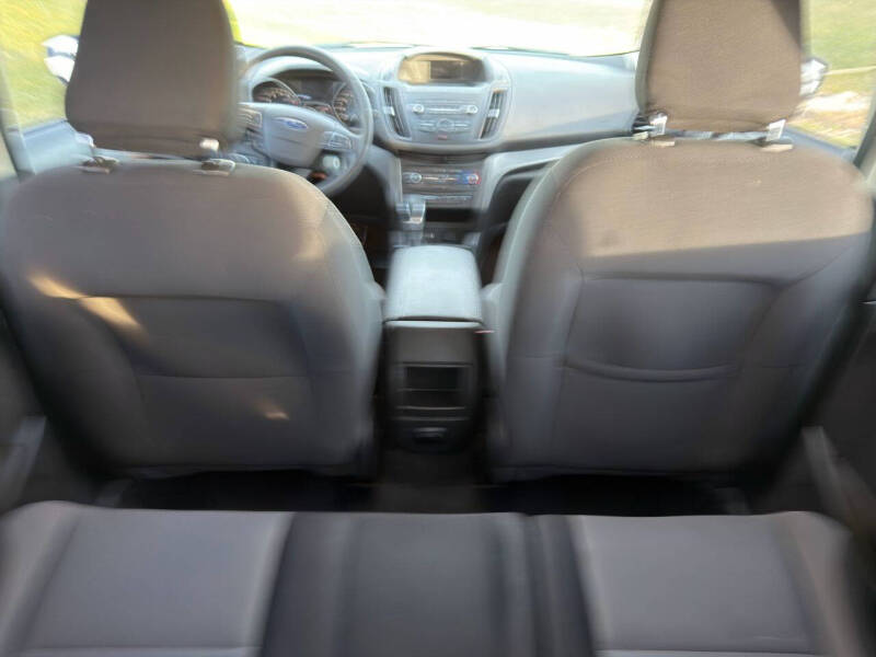 2019 Ford Escape S