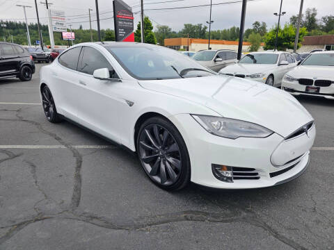 2015 Tesla Model S 70D