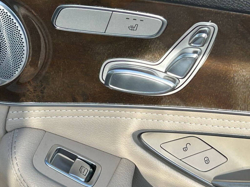 2016 Mercedes-Benz C-Class