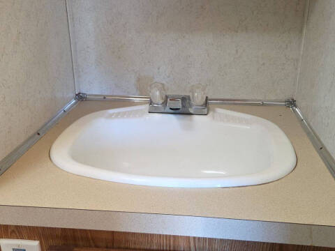 2000 Featherlite Trailer 8587